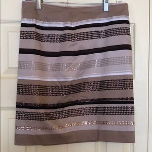 Sequenced skirt